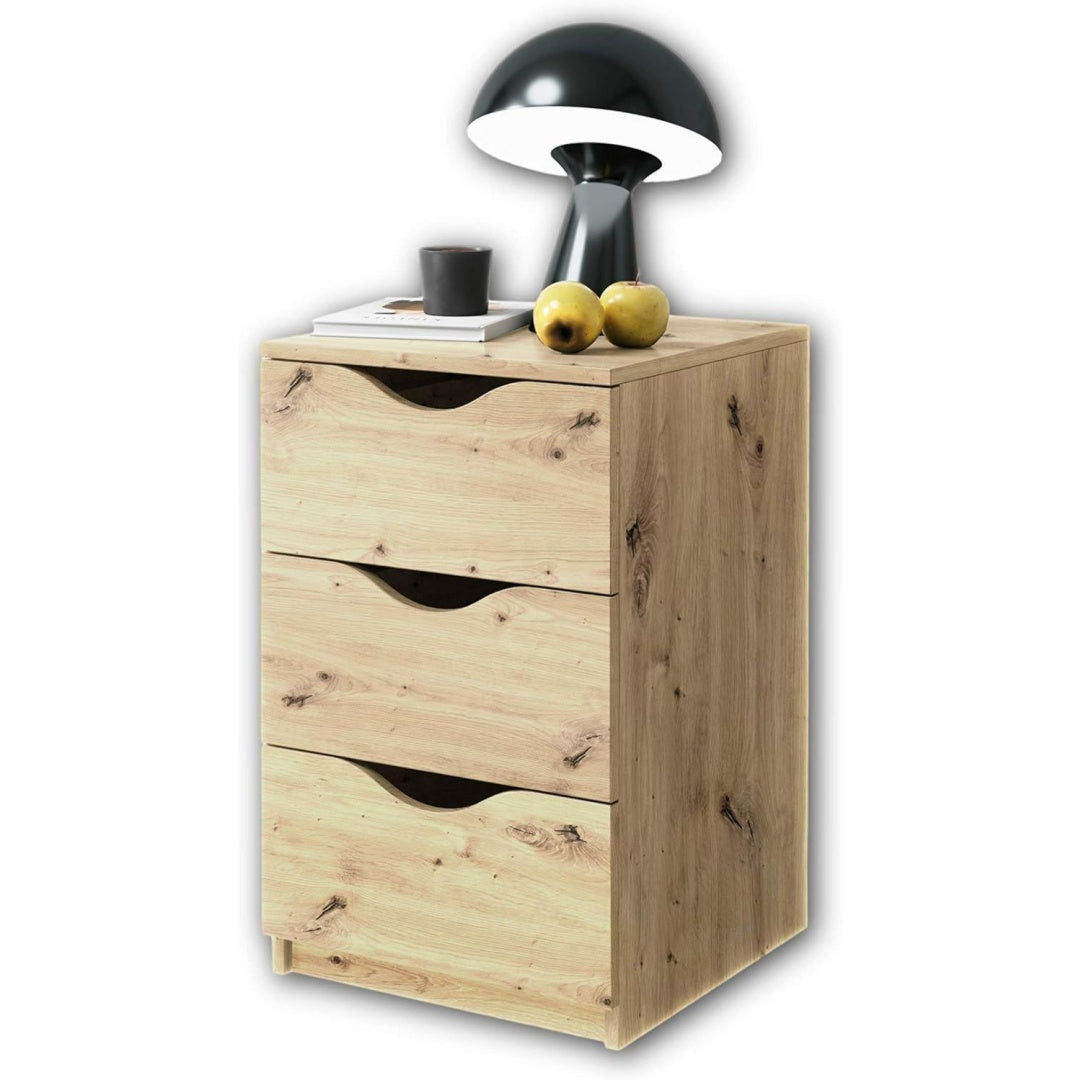 Der Nachttisch nimmt mit 40 x 64 x 42 cm Gestalt an