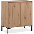 Das Sideboard zeigt grifflose Fronten in Eichenbraun