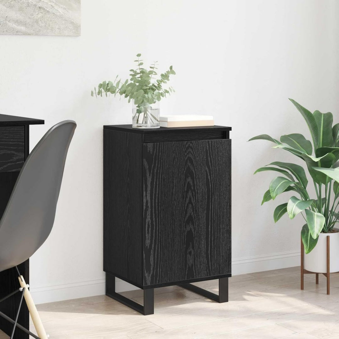 Geschlossener Stauraum an dem Sideboard mit den Massen 40 x 35 x 70 cm
